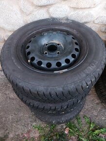 Predám sadu zimných kolies 165/70 R14 - 5