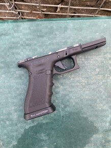 Glock 17 - 5