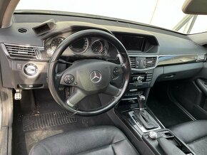 Mercedes-Benz E (W212) - diely z vozu - 5