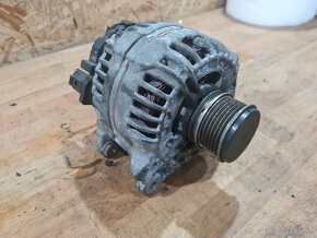 Predám alternator Octavia 2 103kw - 5