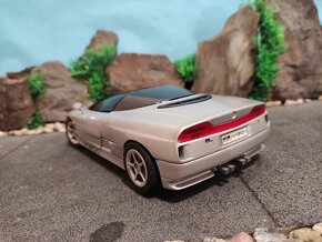 Prodám model 1:18 nazca M12 - 5