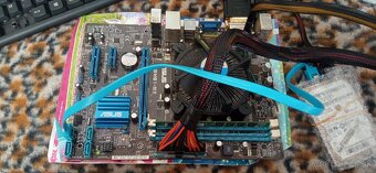 Asus P8H61-MX+CPU Intel core i3 2100 - 5