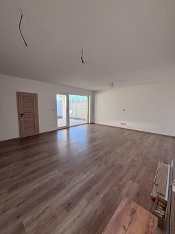 4 izbový  dom v prevedení štandard na pozemku 500 m2 - 5