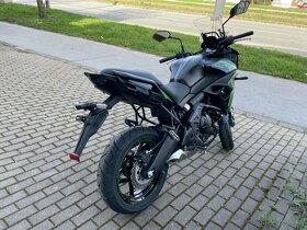 Kawasaki Versys 650 zelený - 5