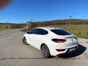 Hyundai i30 fastback 1.4 Tgdi 103 kw 2018 - 5