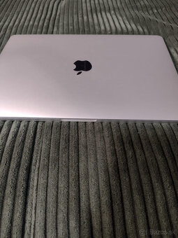 Macbook Pro 13'' 2018, 16 GB RAM, 512 GB SSD s touchbarom - 5