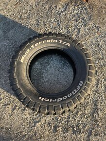 245/70 R17 BF GOODRICH M/T - 5