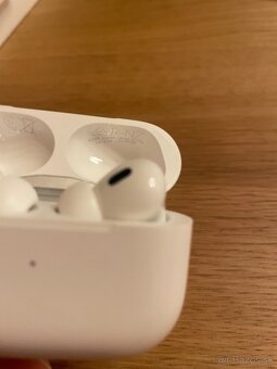 Apple airpods pro 2nd generation 2023 usb c - 5