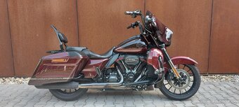 Predám Harley-Davidson CVO Street Glide FLHXSE - 5