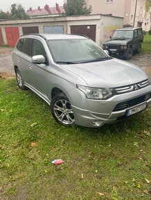 Mitsubishi Outlander - 5