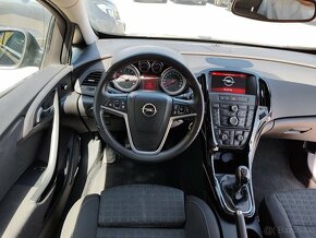 OPEL ASTRA J GTC Sport  1,6i TURBO 174kW 3 dv. MT6 - 5