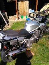 Suzuki Bandit  600 - 5