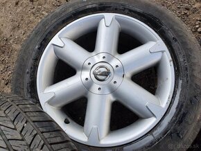 r18" Nissan 5x114.3 7,5x18 et 40 pneu 225/65 - 5