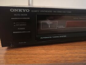 Predám tuner Onkyo - 5