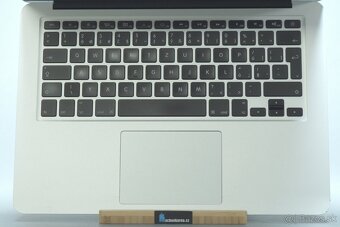 ZÁRUKA/Macbook Air 13.3"/I5 1.6HZ/8GB RAM/256GB SSD/CZ/BAT - 5