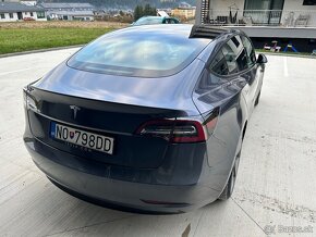 Tesla Model 3 - 5