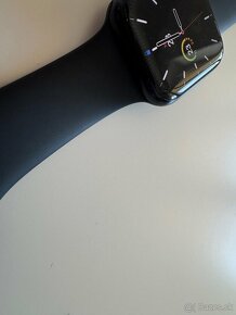 Apple Watch series 7 45mm modré - 5