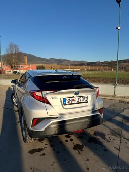 Toyota C-HR 1.8 hybrid - 5