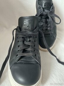 Kozene tenisky Adidas Stan Smith. Velkost 39.5. - 5