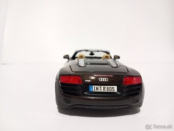 1:24 Audi R8 5.2 V10 Spyder - 5