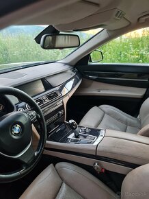 BMW Rad 7 730D F01 - 5