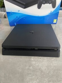 Playstation 4 SLIM 1TB + 3 ovládače + 6 hier - 5