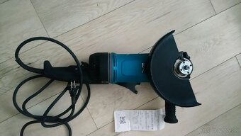 Makita- GA9070. UHLOVÁ BRUSKA. - 5