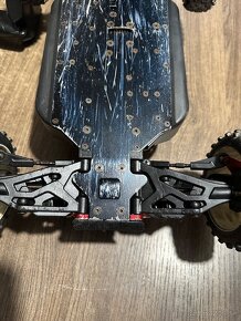 Arrma Typhon 1/8 V5 6s BLX - 5