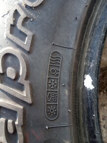 Hankook 225/75R16 - 5