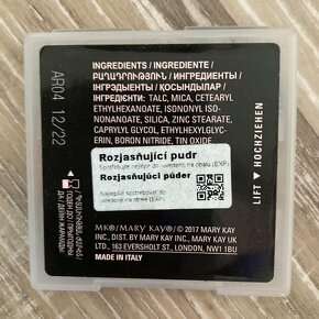 Rozjasňovač highlighter Mary Kay/Nové,a púdrový peeling Mary - 5