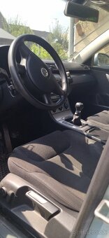 Predám VW Passat 2,0 TDI - nepojazdné - 5