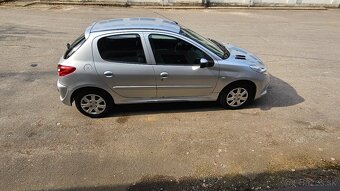 Peugeot 206+ - 5