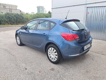 Opel Astra J 1.7cdti Facelift - 5