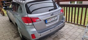 Predam subaru outback 2.5i - 5