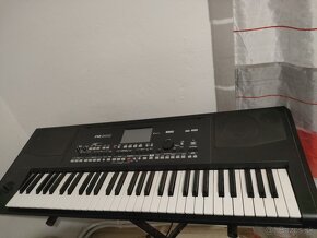 Korg pA 300 - 5