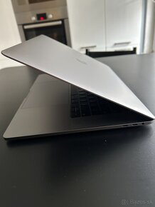 MacBook Pro 2019 - 5