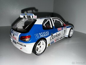 Ford Escort RS / Peugeot 306 1:18 - 5