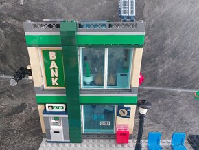 LEGO City 60317: Lúpež LEGO City Bank - 5