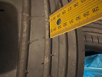 Predám letné jazdené pneumatiky Goodyear Eagle 235/45 R18 - 5