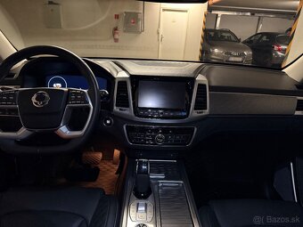 SsangYong Rexton e-XDI Premium+ - 5