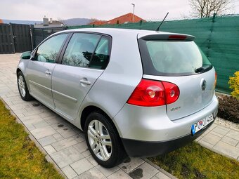 Predám Volkswagen golf 5 automat - 5