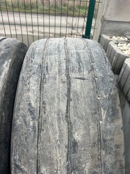 Pneu 385/65 r22,5 - 5