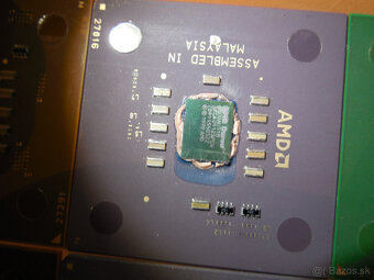 intel 90roky a athlony xp semprony za 5e kus - 5