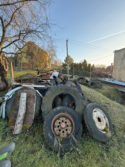 Poľnohospodárske stroje, vlečky, motory, kolesá, peneumatiky - 5