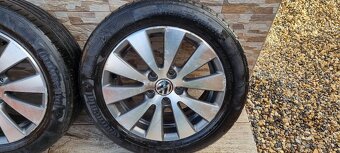 Predám originál VW elektróny 5x112 r16 7J ET45/ 205/55r16 - 5