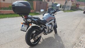 Yamaha FZ6 - 5