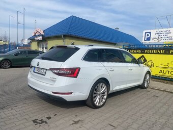 Škoda Superb Combi 4x4 - 5