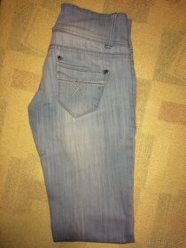 Dámske skinny fit rifle - džínsy (XS, S) Levi´s a iné - 5