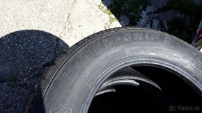 Predám zimné pneumatiky 215/65R16 - 5