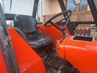 Predám traktor ZETOR+Vlečka - 5